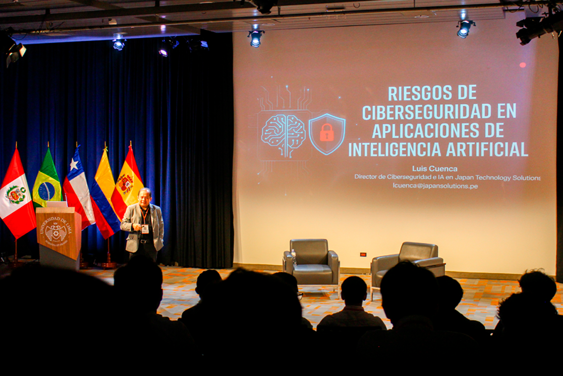 Luis Cuenca, Director de Ciberseguridad e Inteligencia Artificial de Japan Technology Solutions, durante el Congreso Internacional de Ingeniería de Sistemas en la Universidad de Lima